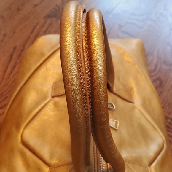 Yves Saint Laurent Easy Y Gold Bag - EUC - Picture 4 of 14